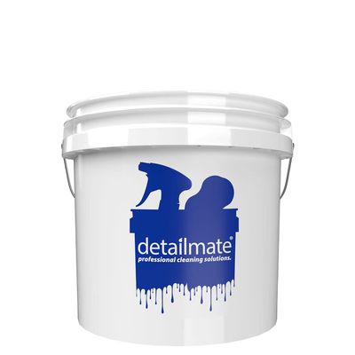Grit Guard Wash Buckets in 3.5 gallons